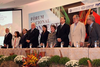 foto_abertura_forum